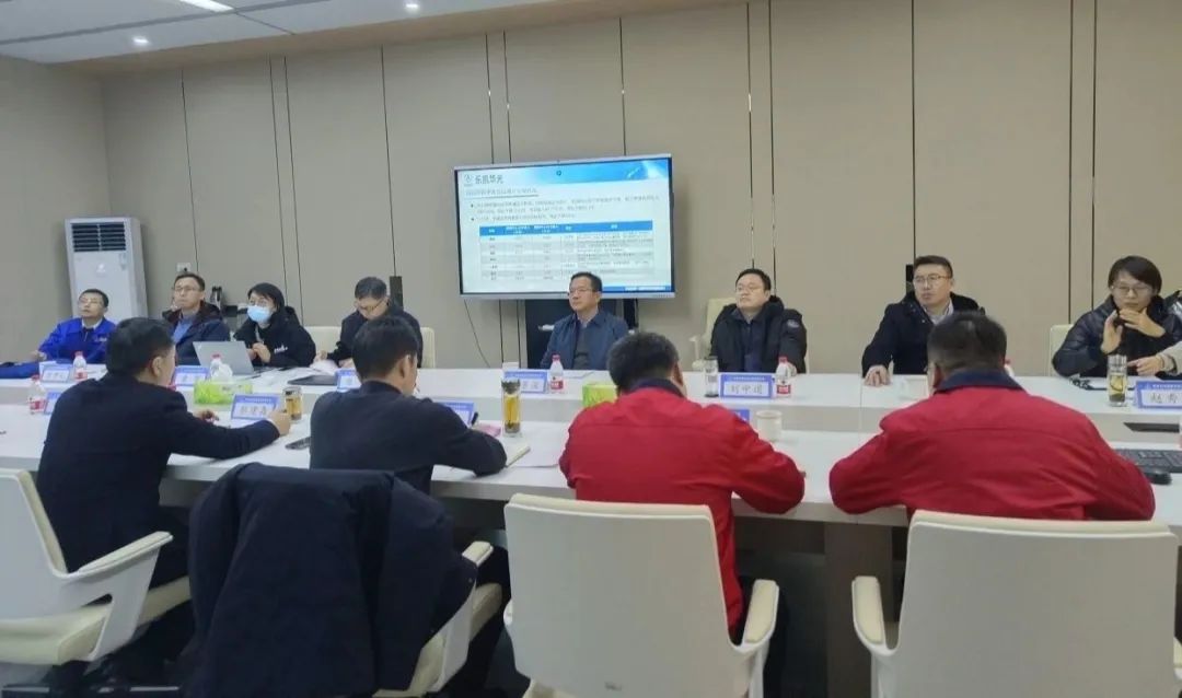 中國樂凱黨委書記、董事長侯景濱蒞臨華?？萍紮z查指導(dǎo)工作